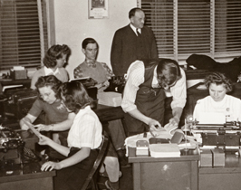 Image of 1941 J_F_Leist with office staff